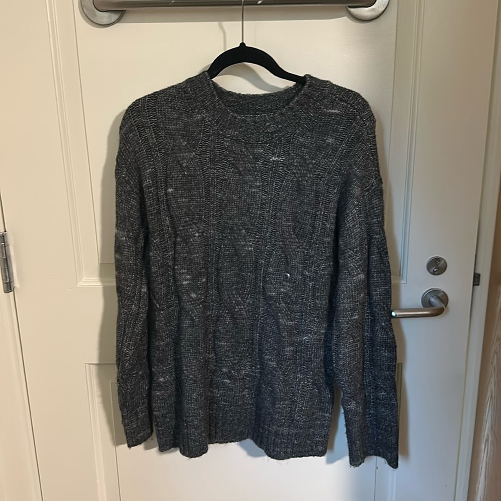 American Eagle Grey Sweater